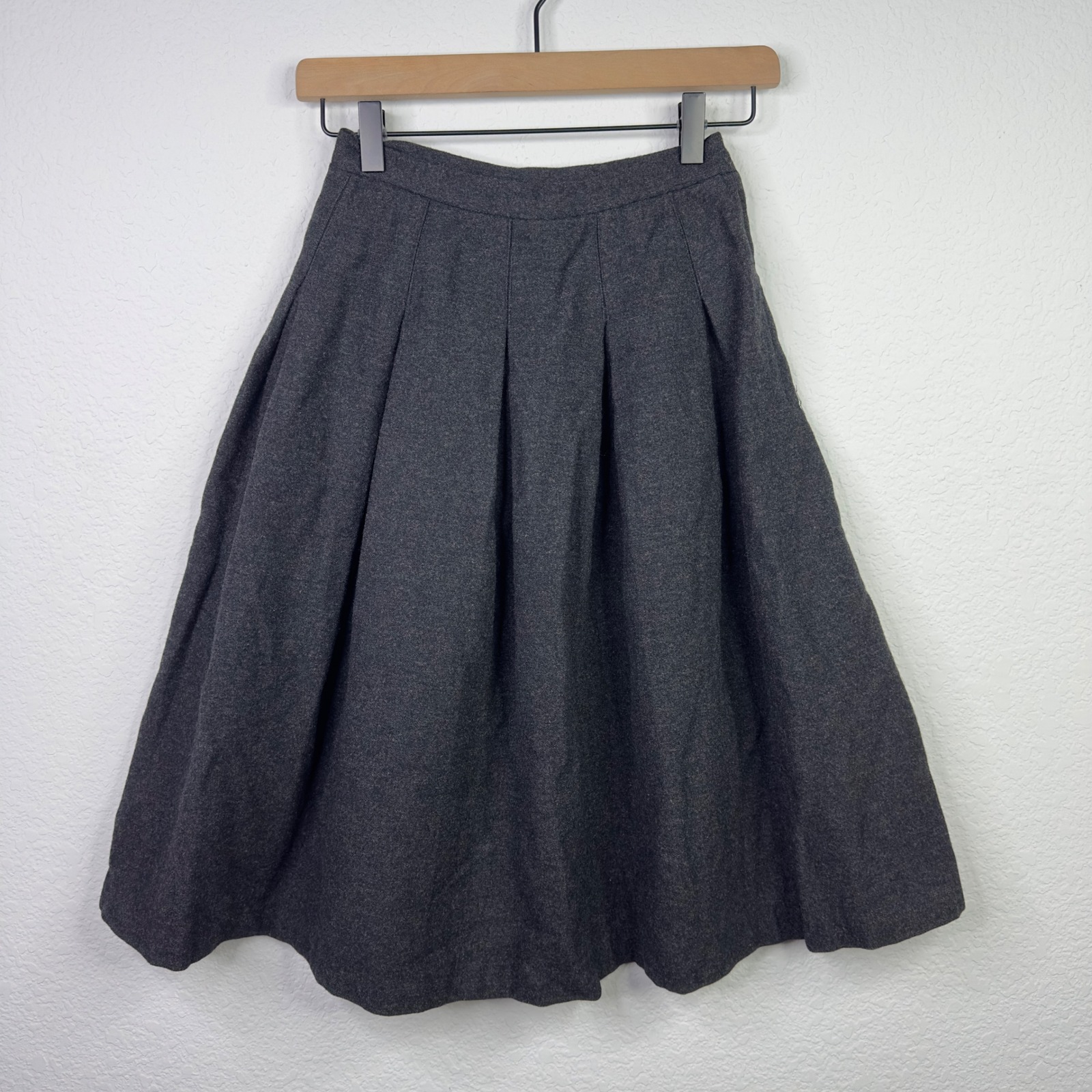 Vtg Neiman Marcus Skirt Gray Pleated Preppy Schoolgirl Minimalist Quiet Luxury